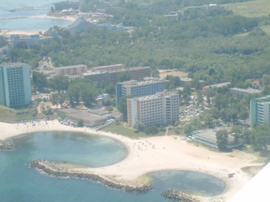Agenţiile de turism vor să facă o firmă de asigurări